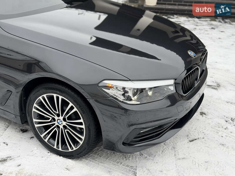 Седан BMW 5 Series 2017 в Мукачевому