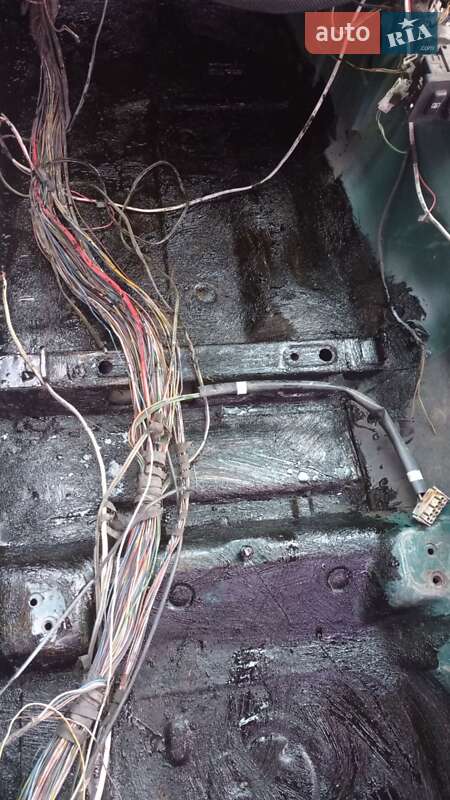 Седан BMW 5 Series 1989 в Львове