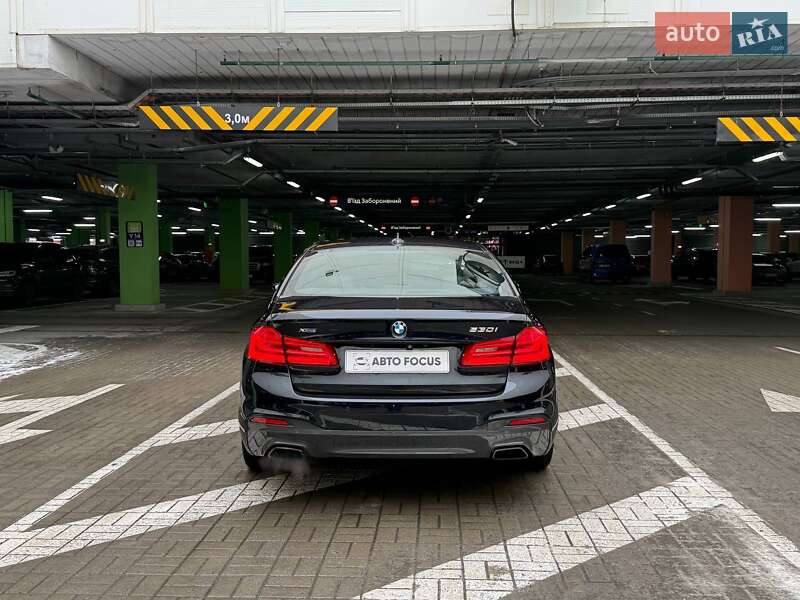 Седан BMW 5 Series 2017 в Киеве