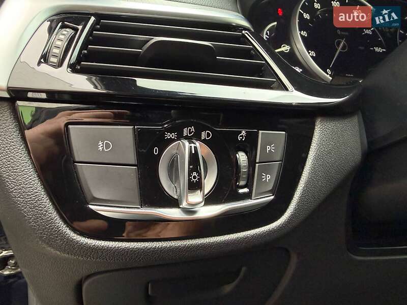 Седан BMW 5 Series 2017 в Киеве