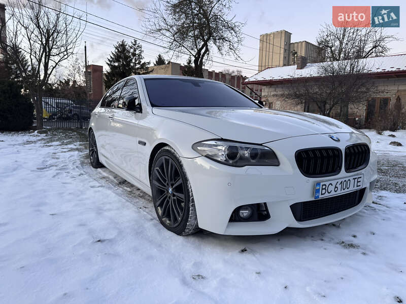 Седан BMW 5 Series 2015 в Львові