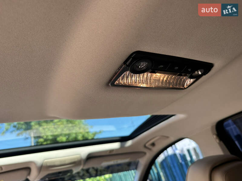 Седан BMW 5 Series 2010 в Умані