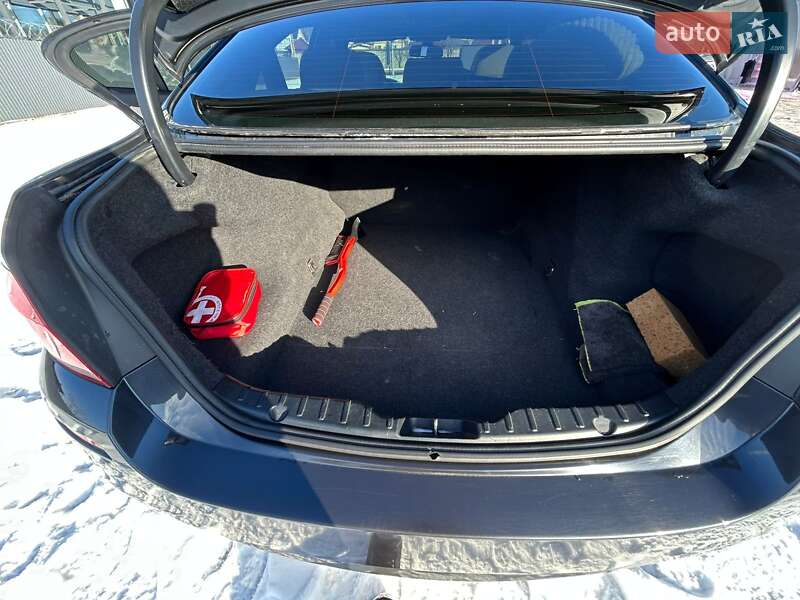 Седан BMW 5 Series 2011 в Киеве фото 38 Седан BMW 5 Series 2011 в Киеве