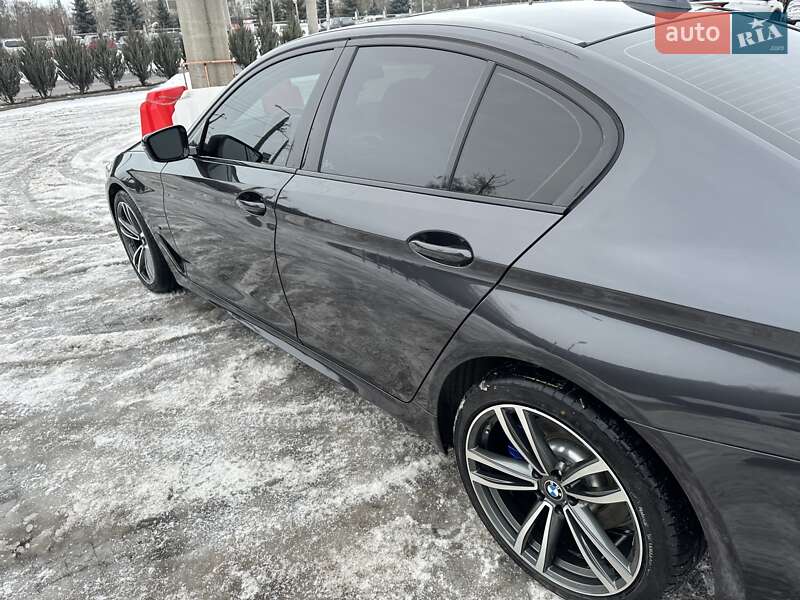 Седан BMW 5 Series 2019 в Полтаві фото 27 Седан BMW 5 Series 2019 в Полтаві