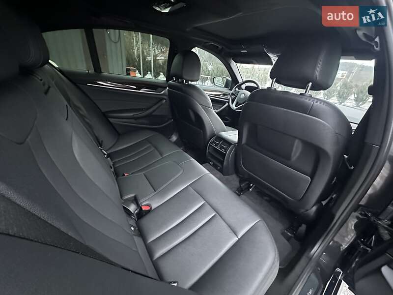 Седан BMW 5 Series 2019 в Полтаві фото 43 Седан BMW 5 Series 2019 в Полтаві