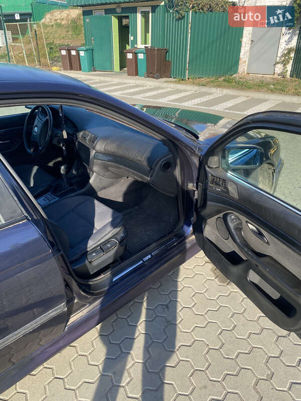 Седан BMW 5 Series 1998 в Ніжині