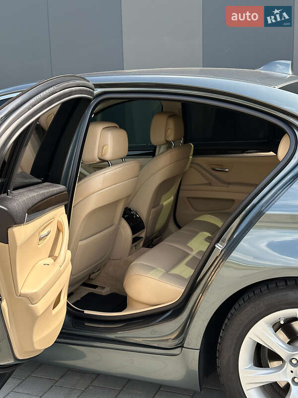 Седан BMW 5 Series 2012 в Хмельницькому