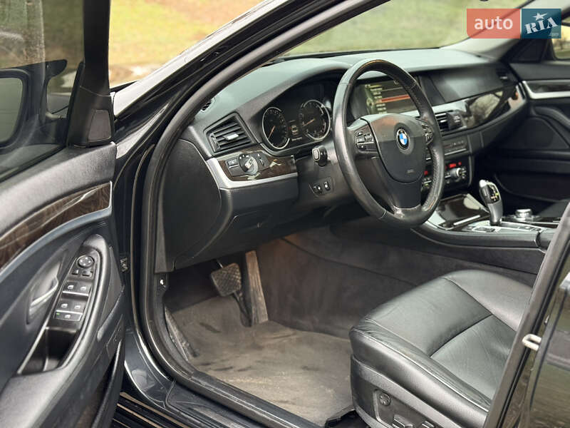 Седан BMW 5 Series 2012 в Николаеве