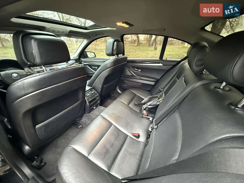 Седан BMW 5 Series 2012 в Николаеве