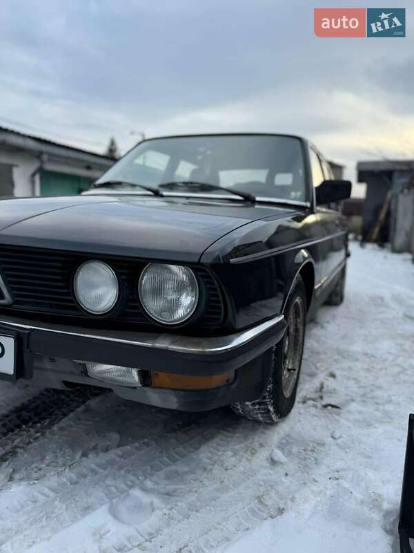 Седан BMW 5 Series 1987 в Івано-Франківську