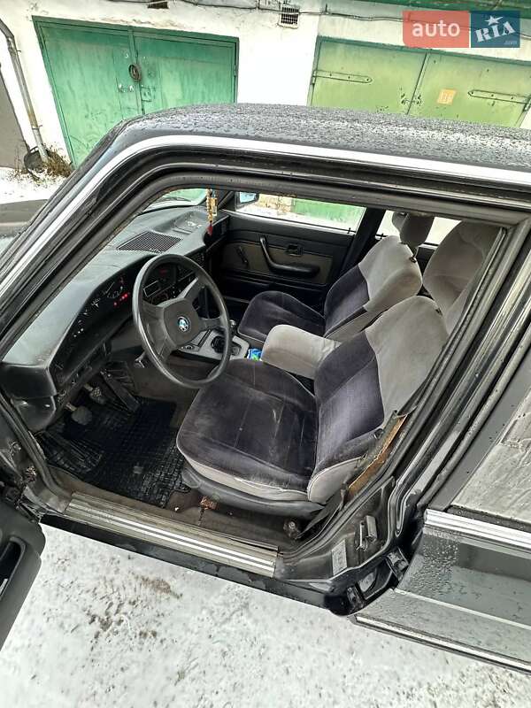 Седан BMW 5 Series 1987 в Івано-Франківську