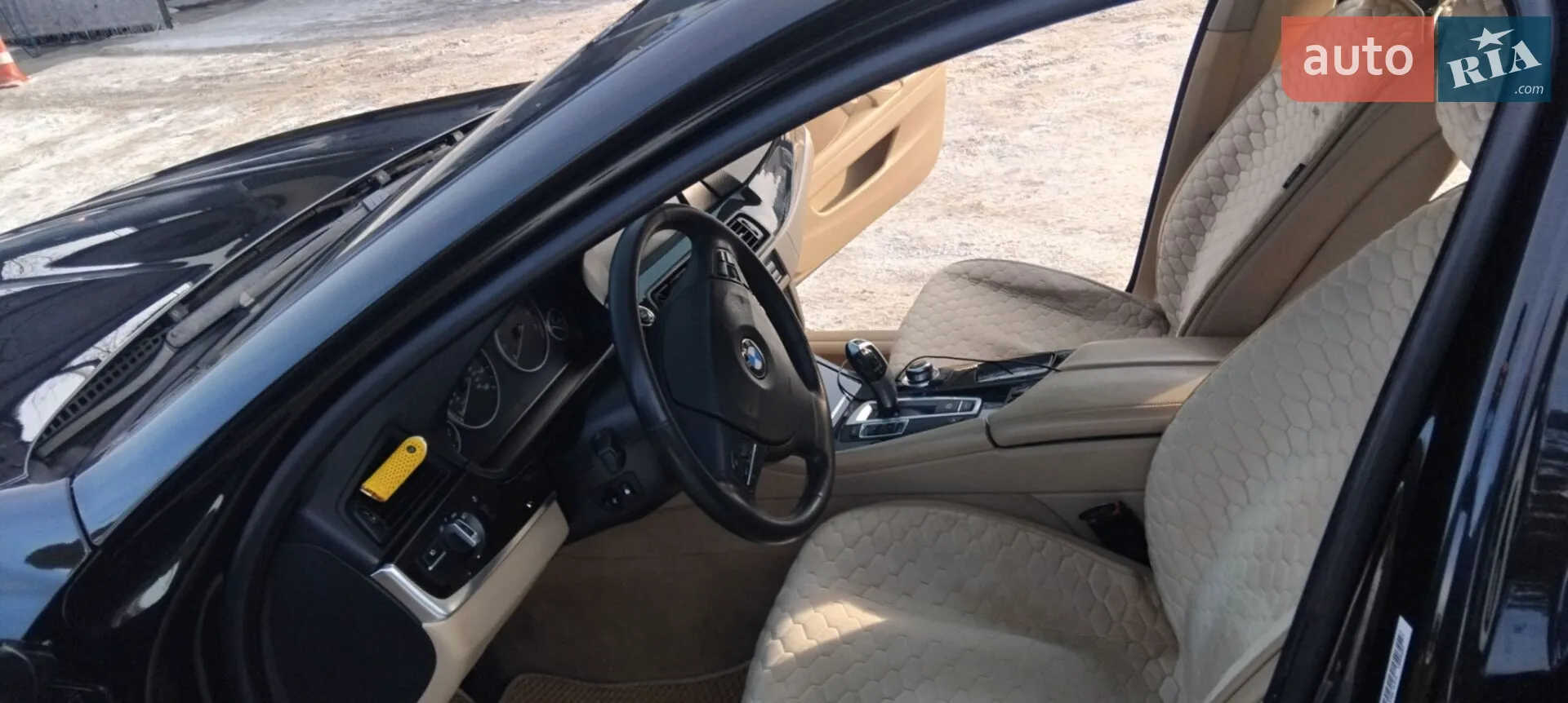 2012 BMW 5er - мініатюра 16