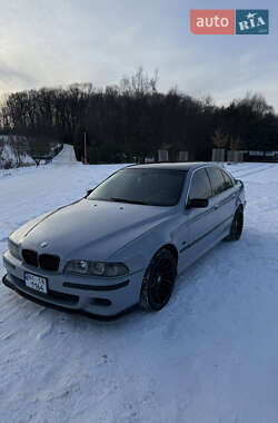Седан BMW 5 Series 1999 в Львові
