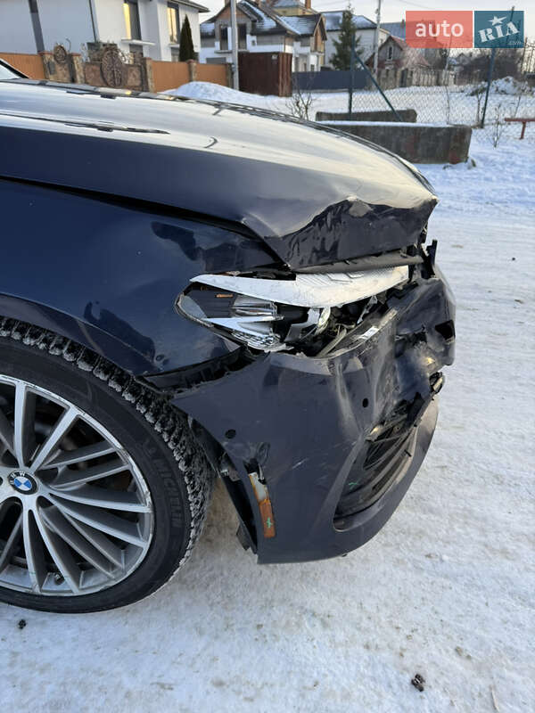Седан BMW 5 Series 2017 в Львове