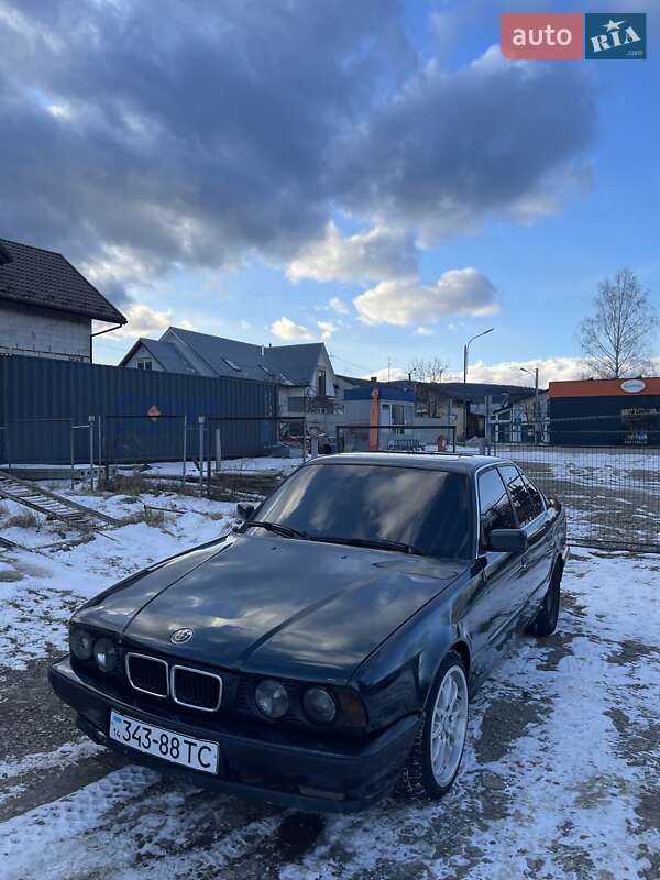 Седан BMW 5 Series 1989 в Бориславе