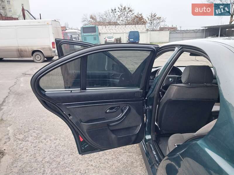 Седан BMW 5 Series 1999 в Николаеве