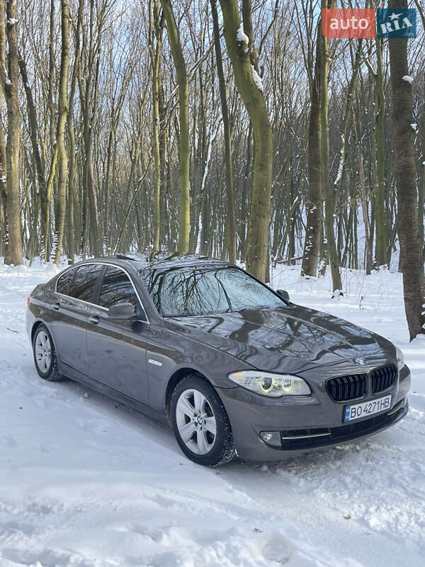 Седан BMW 5 Series 2011 в Тернополе