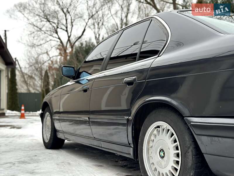 Седан BMW 5 Series 1990 в Івано-Франківську