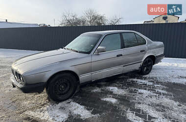 Седан BMW 5 Series 1989 в Виннице