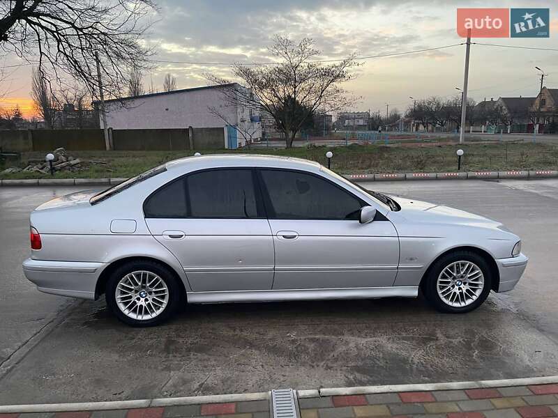 Седан BMW 5 Series 2003 в Белгороде-Днестровском фото 9 Седан BMW 5 Series 2003 в Белгороде-Днестровском