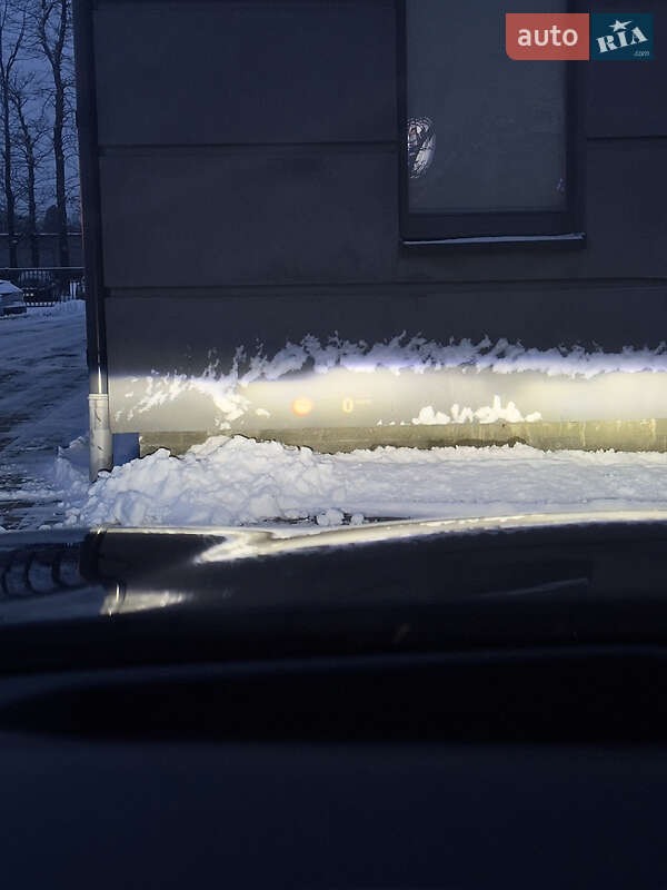 Седан BMW 5 Series 2018 в Львові