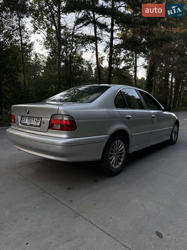 Седан BMW 5 Series 2001 в Славуте