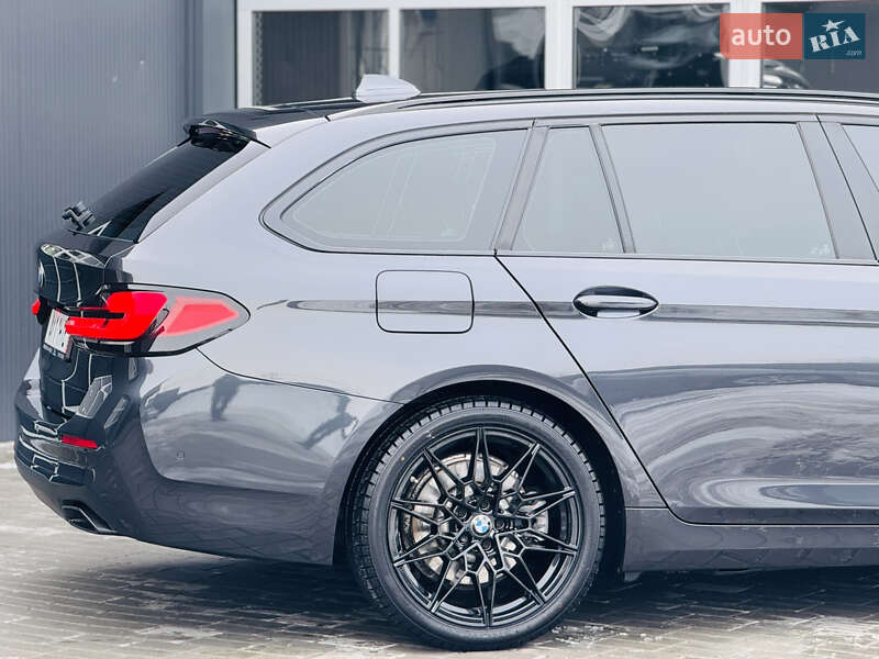 Универсал BMW 5 Series 2021 в Мукачево