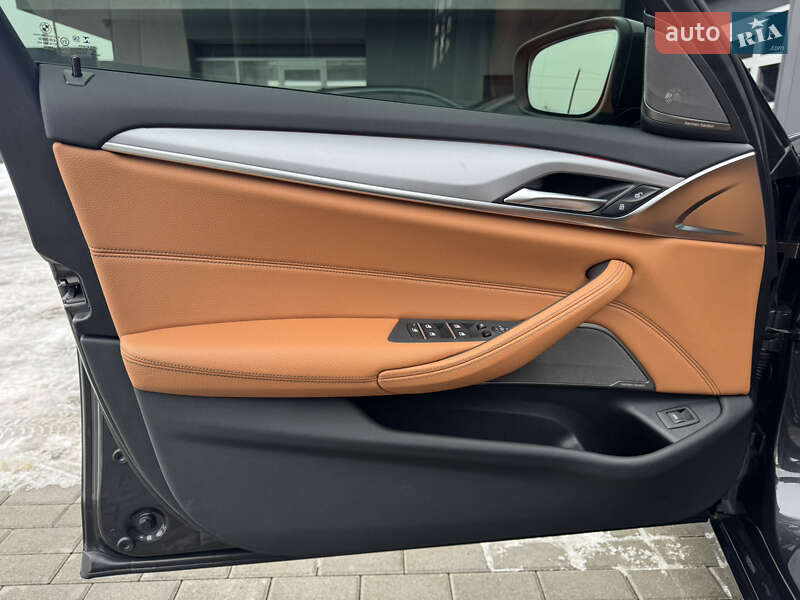 Универсал BMW 5 Series 2021 в Мукачево