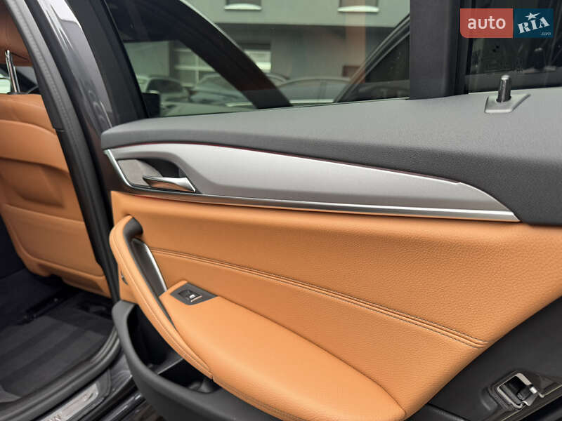 Универсал BMW 5 Series 2021 в Мукачево