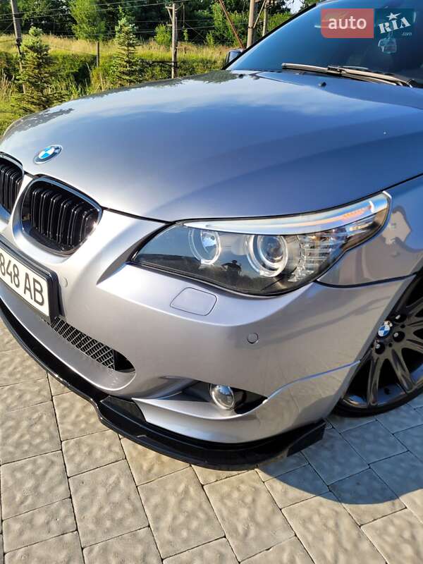 Седан BMW 5 Series 2004 в Львове