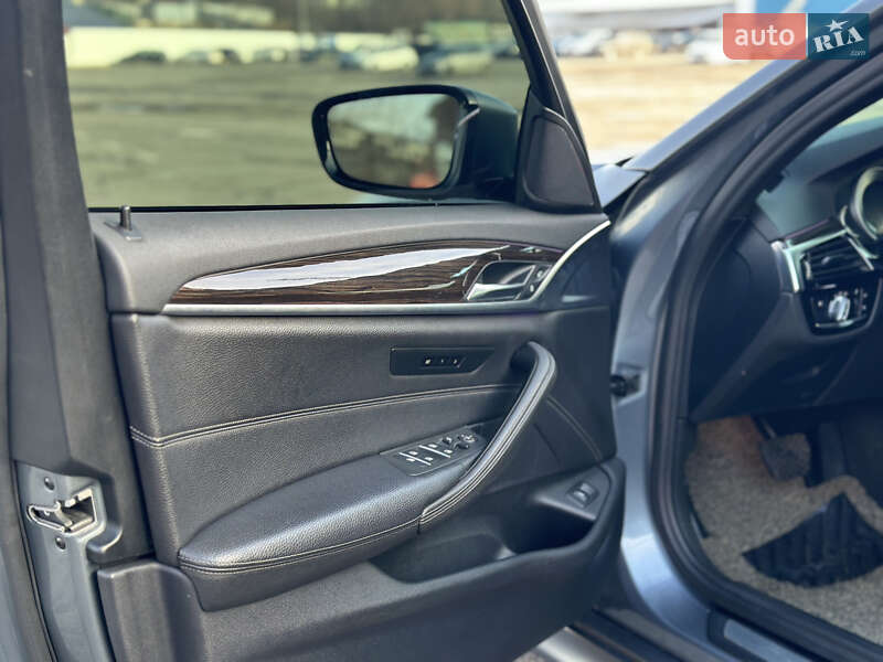 Седан BMW 5 Series 2017 в Ужгороде фото 7 Седан BMW 5 Series 2017 в Ужгороде