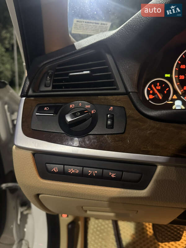 Седан BMW 5 Series 2013 в Черновцах