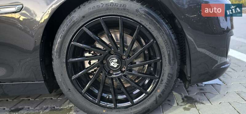 Седан BMW 5 Series 2015 в Чернівцях