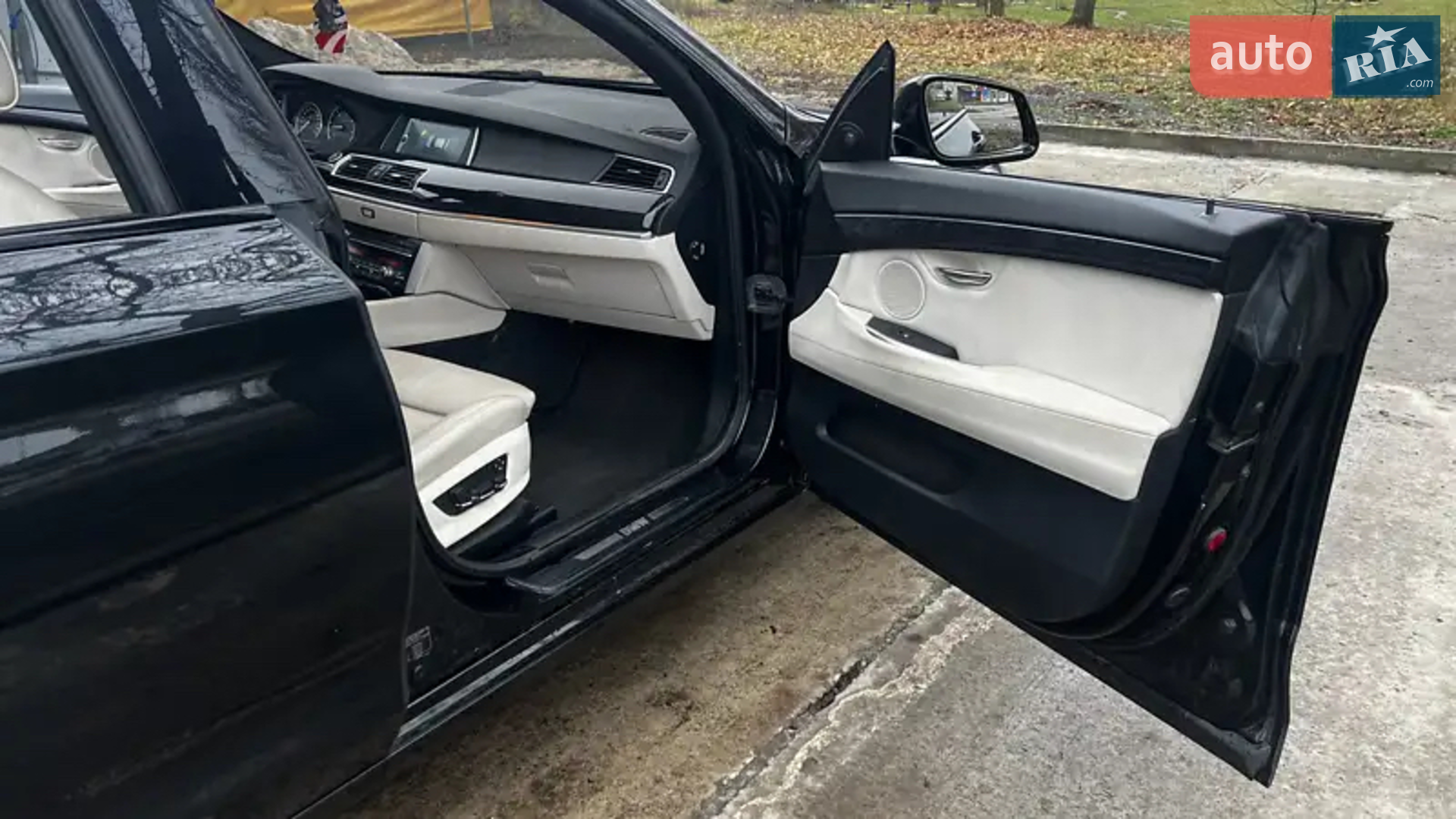 2010 BMW 5er - мініатюра 9