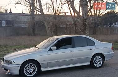 Седан BMW 5 Series 2003 в Білгороді-Дністровському
