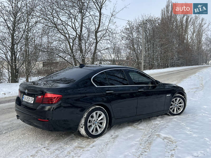 Седан BMW 5 Series 2016 в Киеве