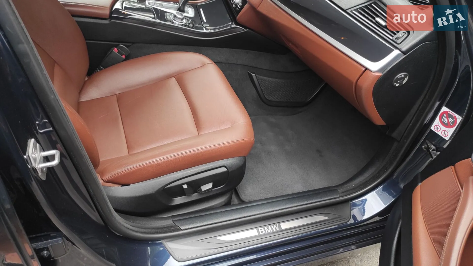 2017 BMW 5er - мініатюра 27