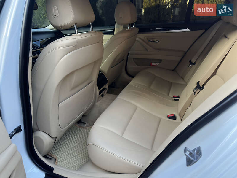 Седан BMW 5 Series 2016 в Миколаєві