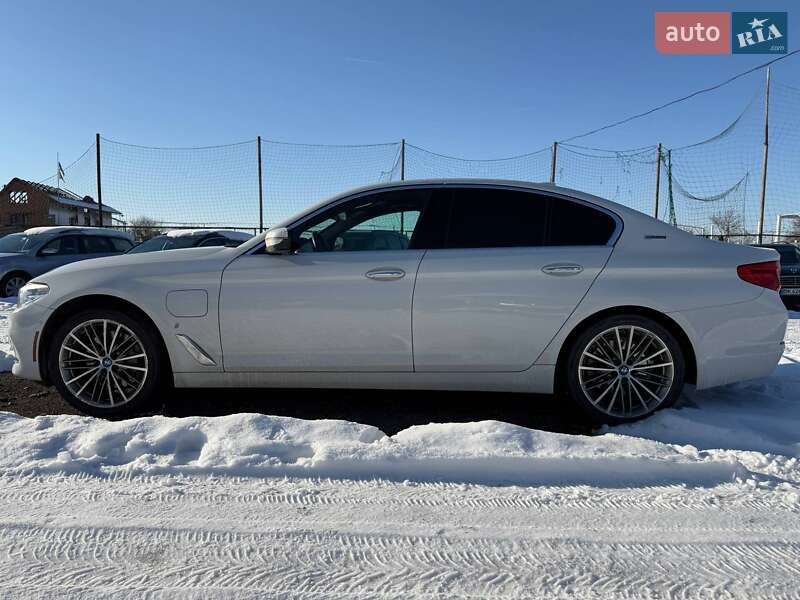 Седан BMW 5 Series 2018 в Ужгороде