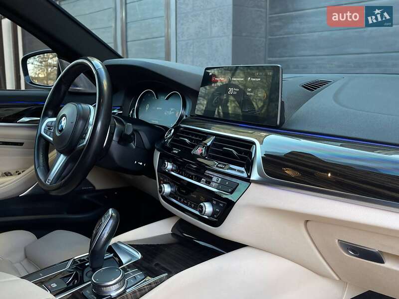Седан BMW 5 Series 2018 в Николаеве фото 19 Седан BMW 5 Series 2018 в Николаеве