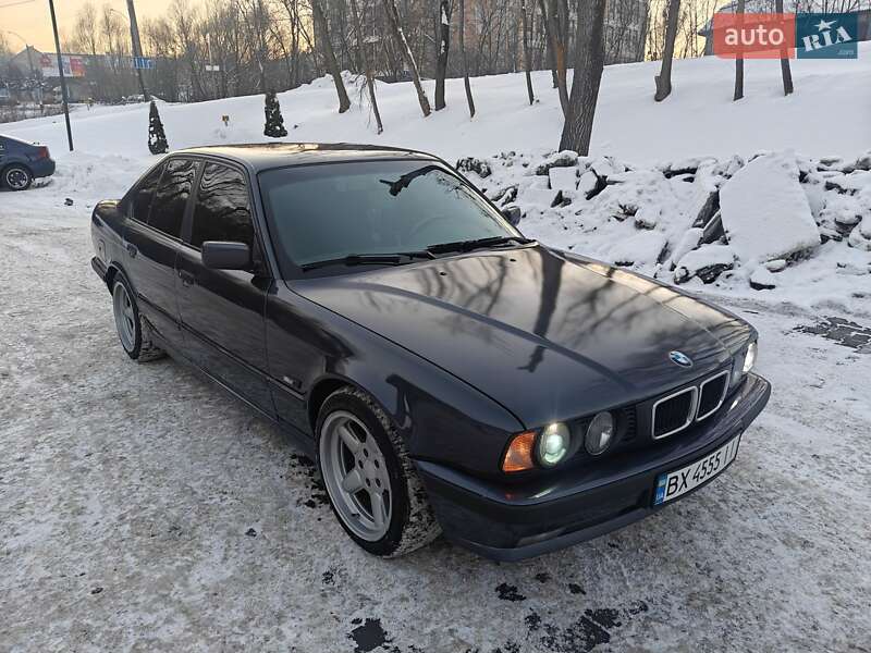 Седан BMW 5 Series 1995 в Хмельницком