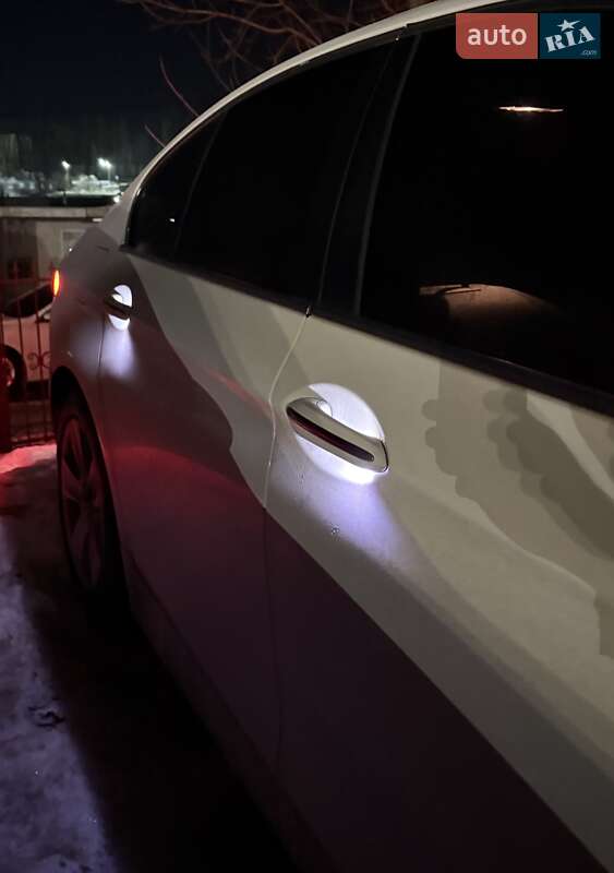 Седан BMW 5 Series 2013 в Киеве фото 36 Седан BMW 5 Series 2013 в Киеве