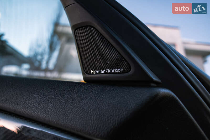 Седан BMW 5 Series 2010 в Львове