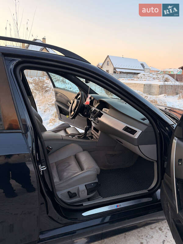 Универсал BMW 5 Series 2004 в Киеве