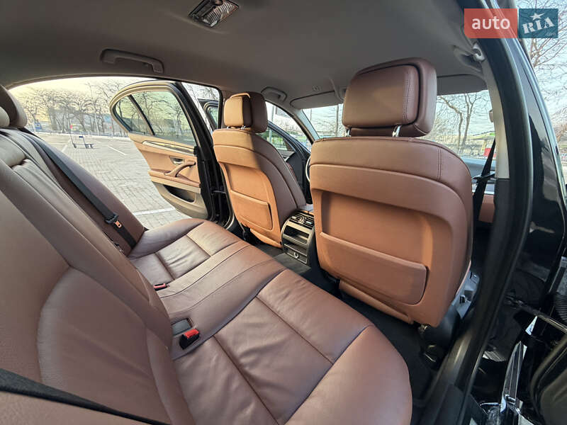 Седан BMW 5 Series 2012 в Одессе