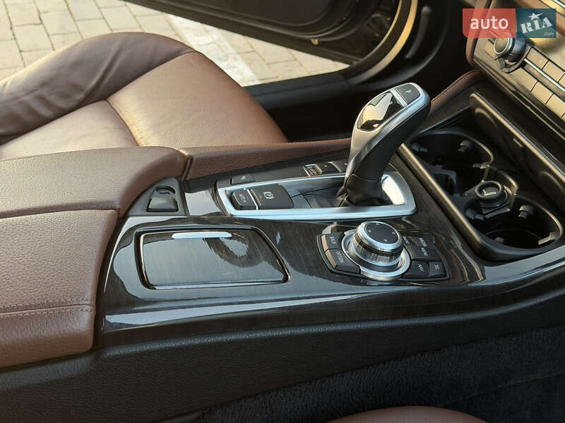 Седан BMW 5 Series 2012 в Одессе