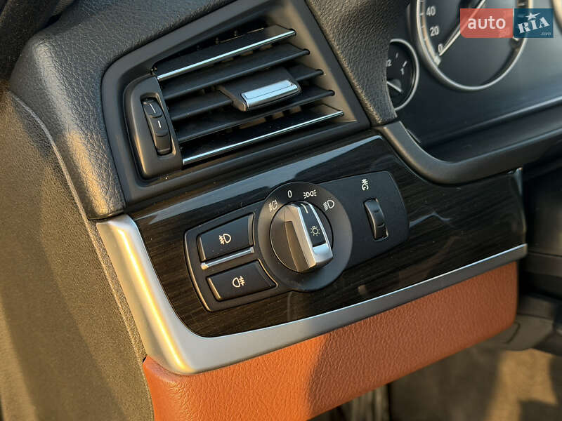 Седан BMW 5 Series 2012 в Одессе