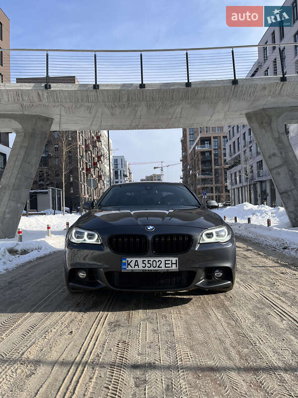 Седан BMW 5 Series 2016 в Киеве