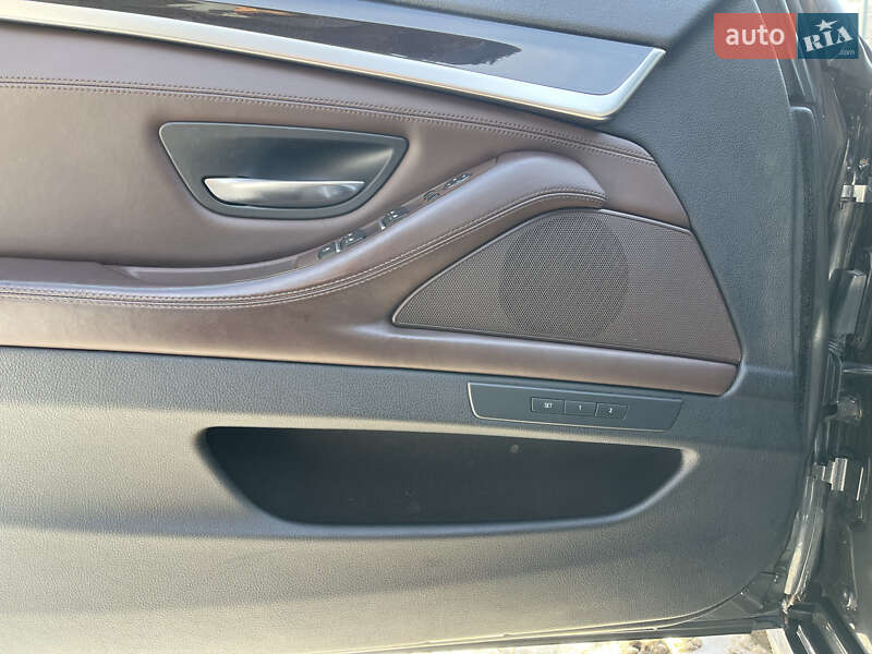 Седан BMW 5 Series 2016 в Киеве