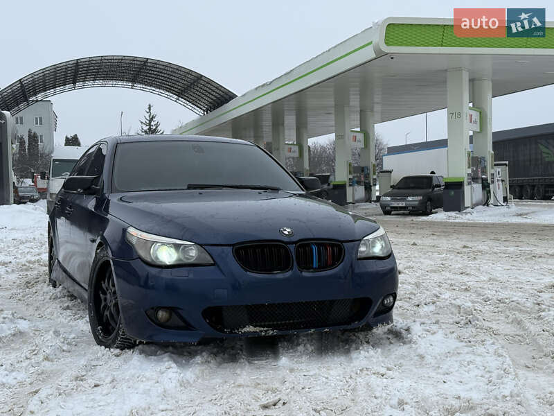 Седан BMW 5 Series 2004 в Каменец-Подольском